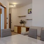 Apartment Viotto *